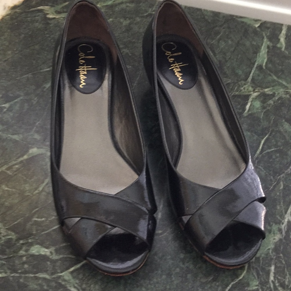 Cole Hahn patent shoes